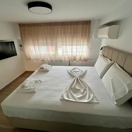 Thano's House 4 Apartman *