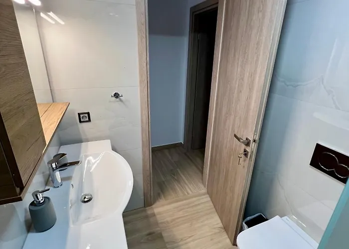 Thano's House 4 Apartman