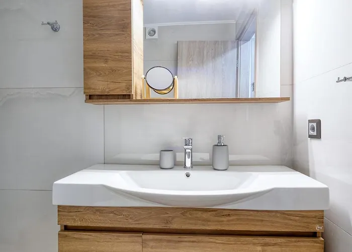 Apartman Thano's House 4 *