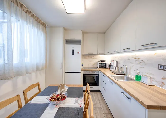 Apartman Thano's House 4 *