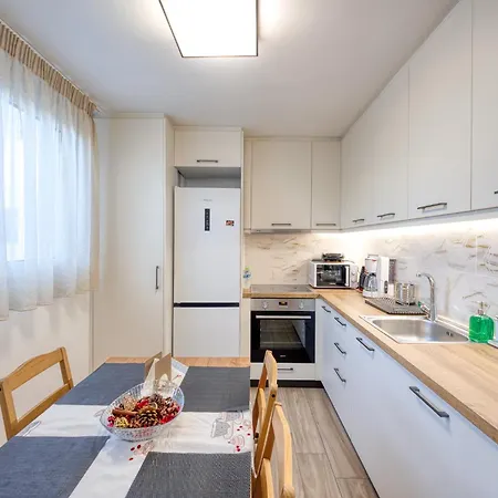 Апартаменты Thano's House 4 *